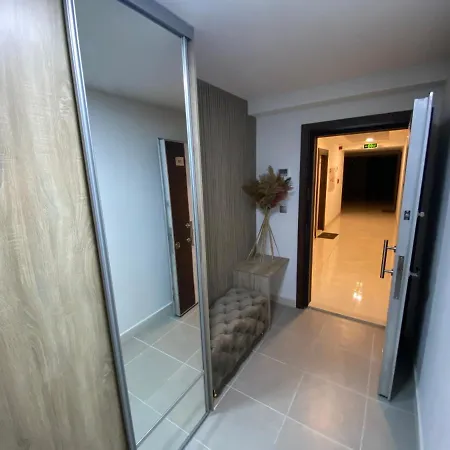 Panorama Sky & Wellness Apartment *